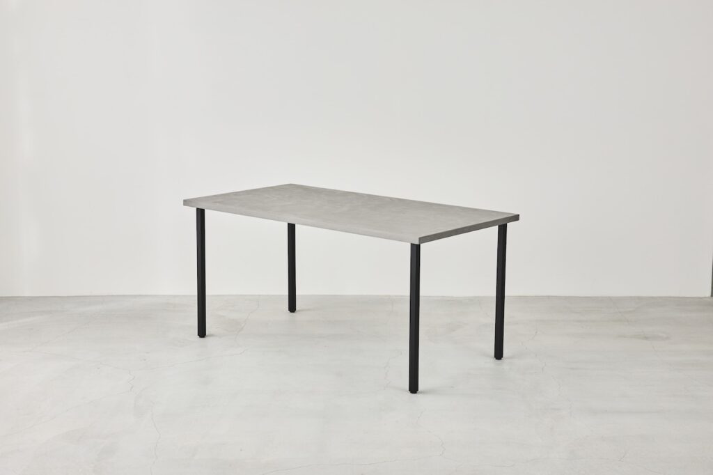オススメ家具②：ダイニングテーブル