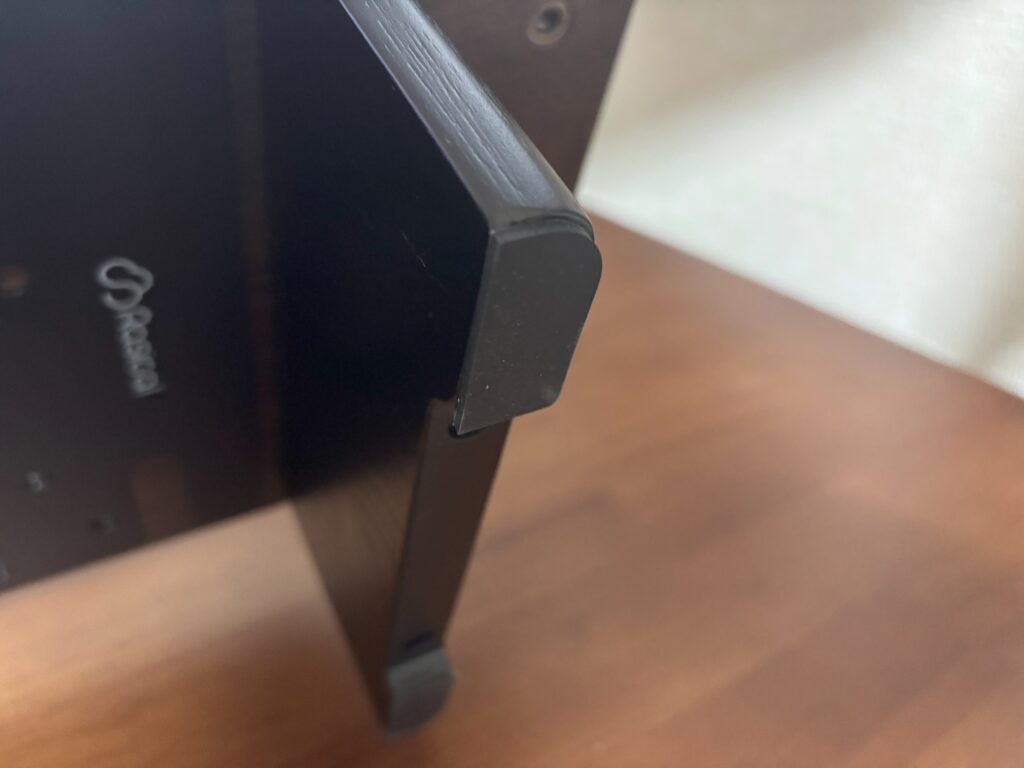 Rasical Shelfの感想②:脚が滑りにくく安心