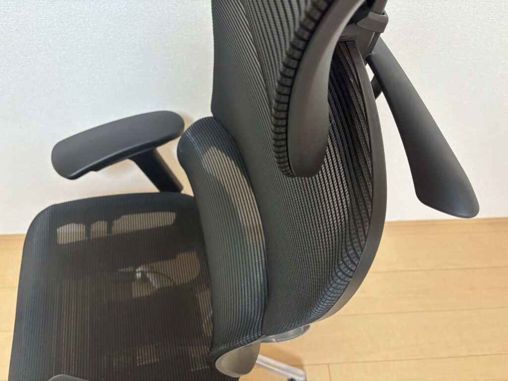 COFO Chair Premiumの背面