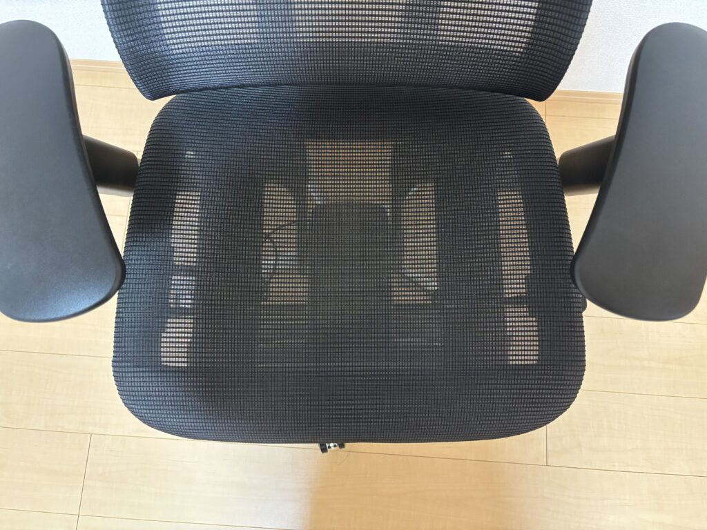 COFO Chair Premiumの座面奥行調節
