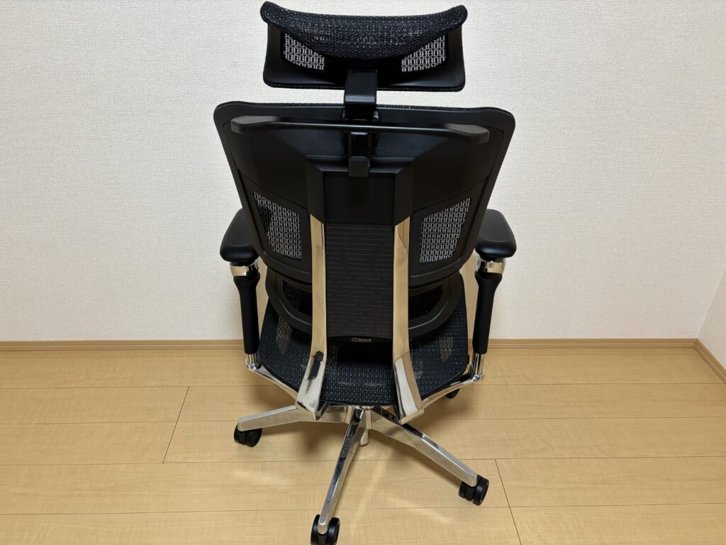 Rasical Chair Eliteのデザイン(背面)