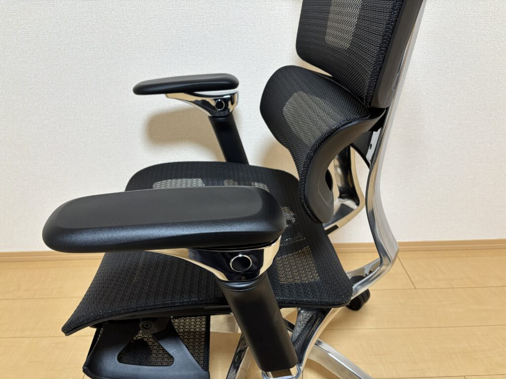Rasical Chair Eliteの背面高さ調節