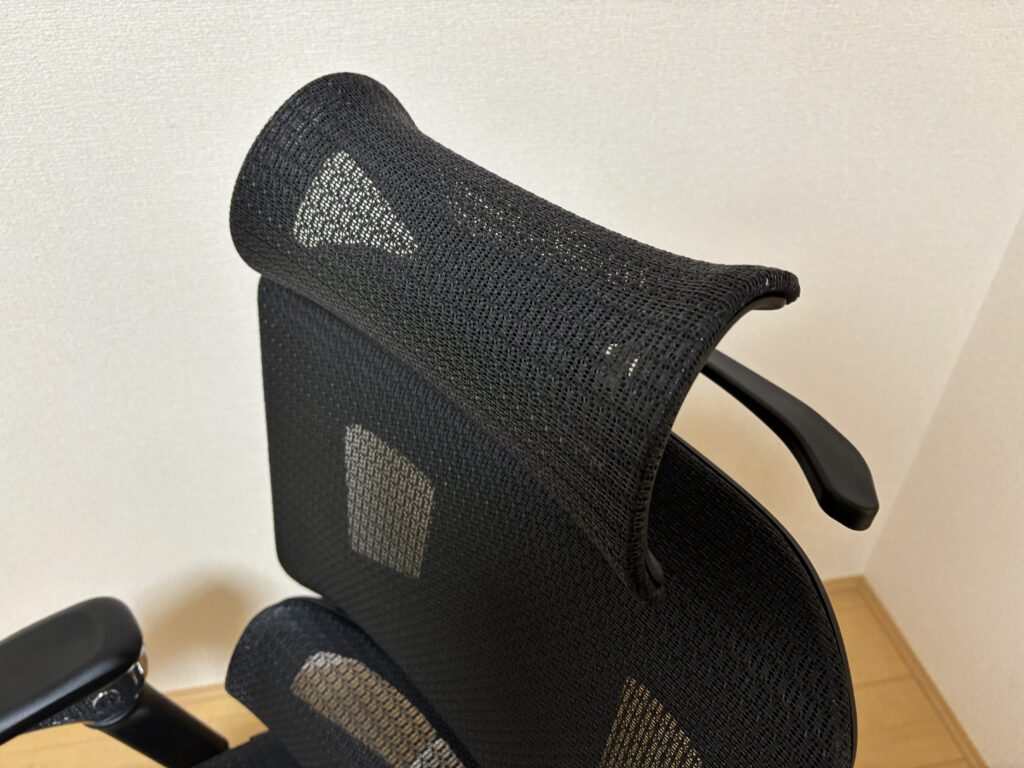 レビュー⑧【ヘッドレスト】細かく調節できてどんな人にもフィット