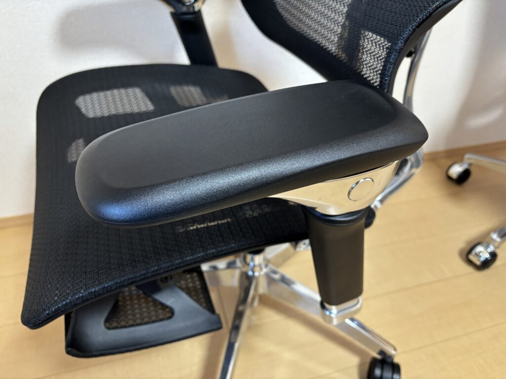 Rasical Chair Eliteのアームレスト
