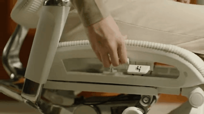 COFO Chair Premium2の座面奥行調節