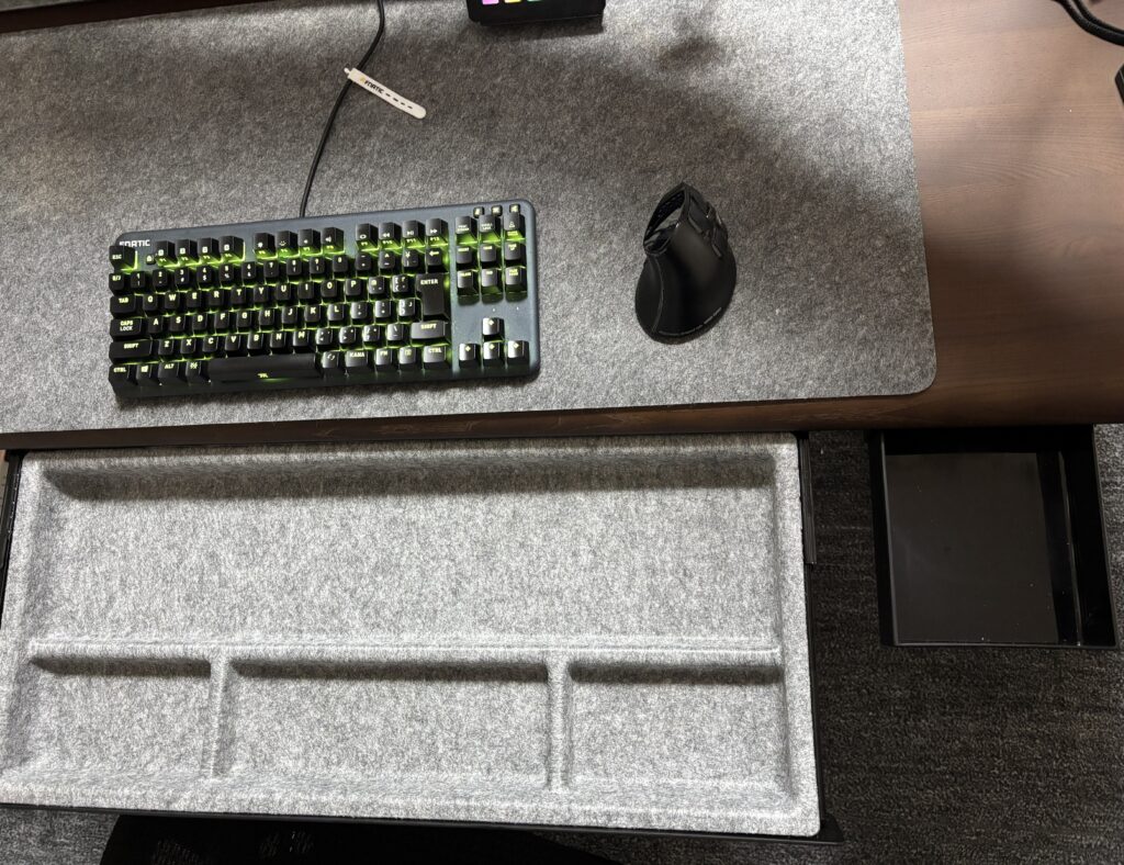 COFO Desk ドロワー(取り付け後)