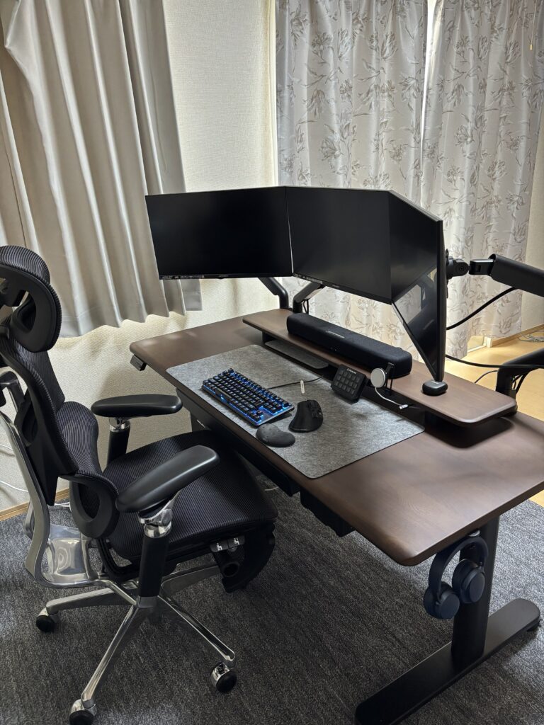 COFO Desk Studioの高さ調節(64cm)