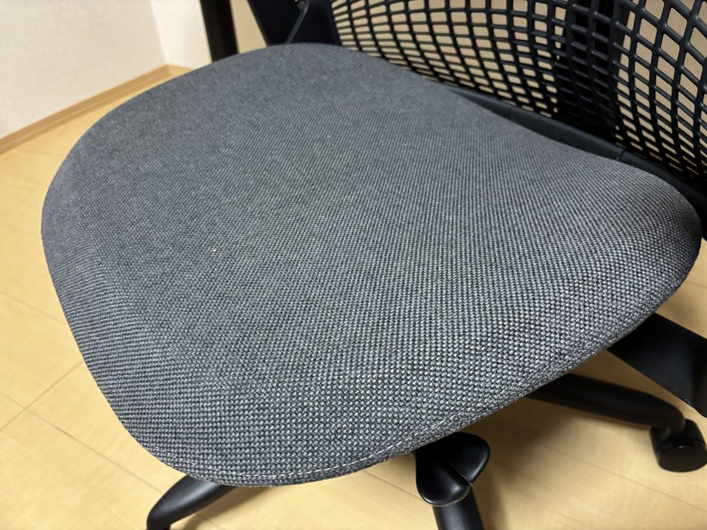 良かった点①：【座り心地】ちょうど良い硬さで座りやすい
